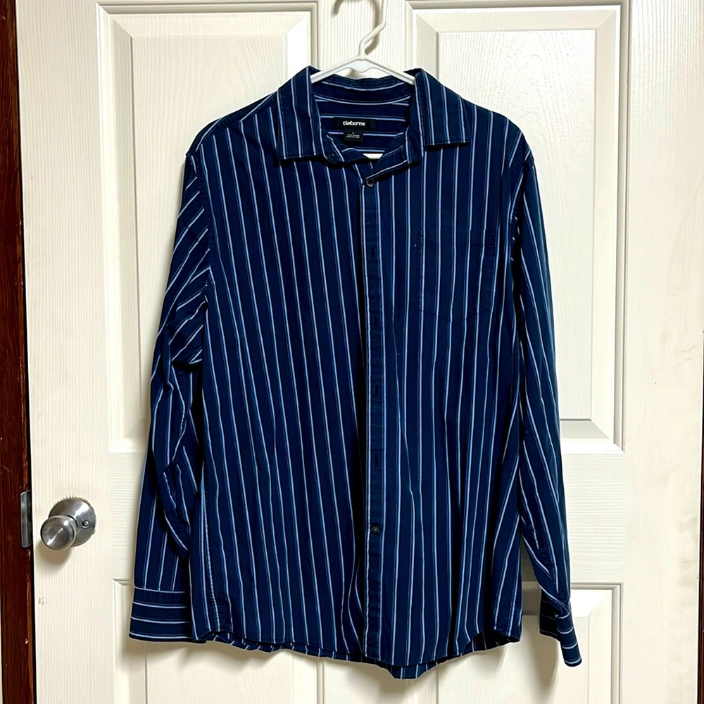 Claiborne Men’s Button up Long Sleeve Shirt Size Large